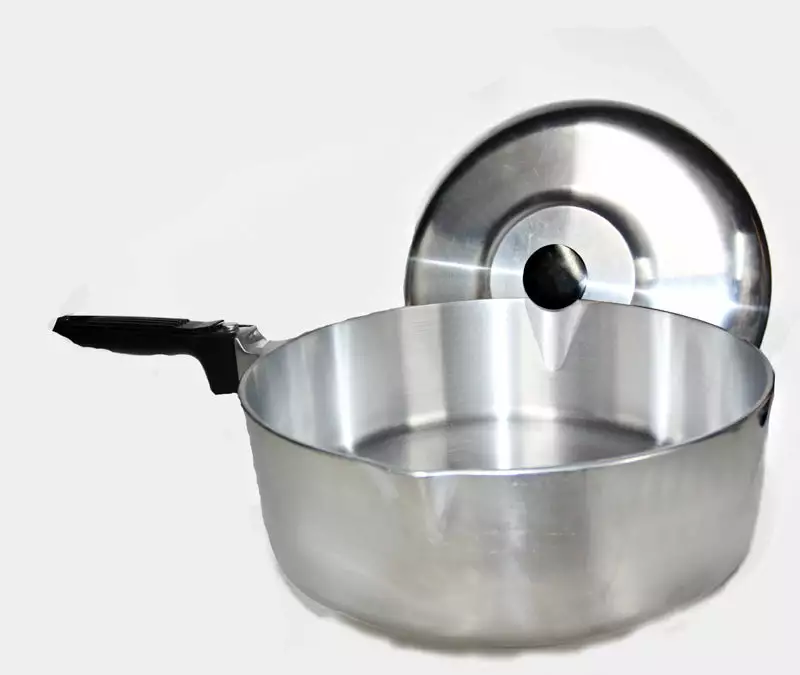 McWare Cooking Accessories Cajun Classic Heavy Duty Chicken Fryer Skillet 3 McWare Cooking Accessories Cajun Classic Heavy Duty Chicken Fryer Skillet