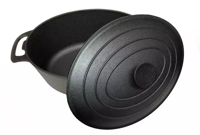 Cajun Classic Oval Seasoned Cast Iron Casserole Pot - 6 Quart 2 Cajun Classic Oval Seasoned Cast Iron Casserole Pot - 6 Quart